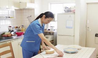 请医院护工多少钱一天 请医院护工多少钱一天